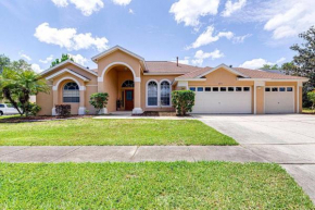 Spacious 4 Bed South Facing Pool Villa Near Disney